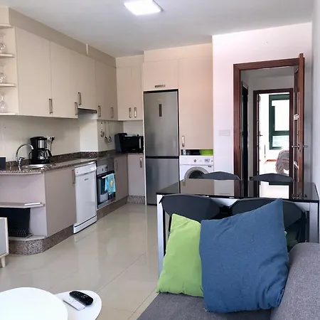 Refugio Climatico En Frente A La Playa Con Vistas Al Mar!! *