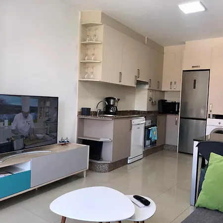 Apartmán Refugio Climatico En Frente A La Playa Con Vistas Al Mar!! *